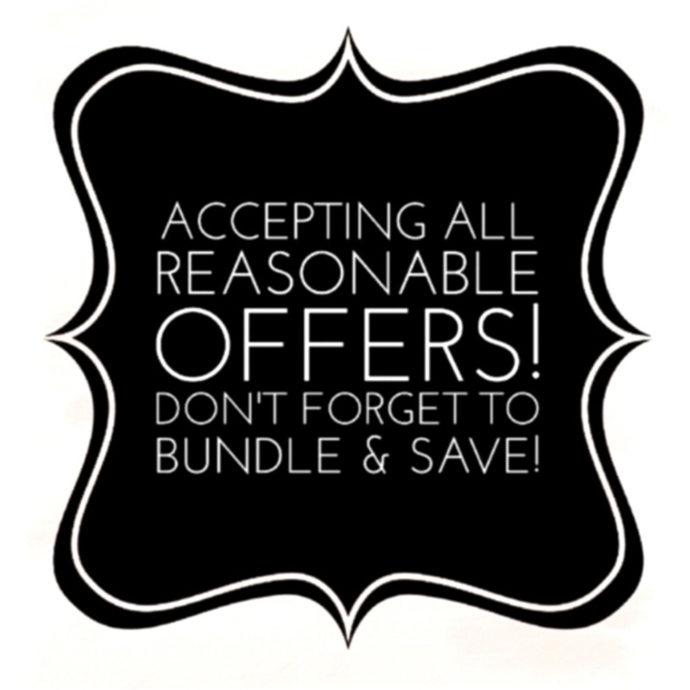 Throw an offer, wanting clear out!!!! Free gift w/every purchase.